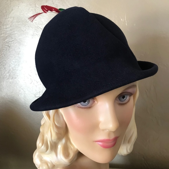 GLAMOROUS VINTAGE NAVY BOWLER HAT WITH PLEATED CROWN, GROSGRAIN BOW & FEATHERS main image 2